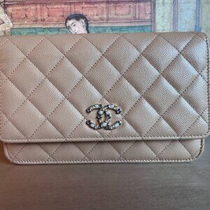 CHANEL Petite Maroquinerie camel quilted wallet on a chain